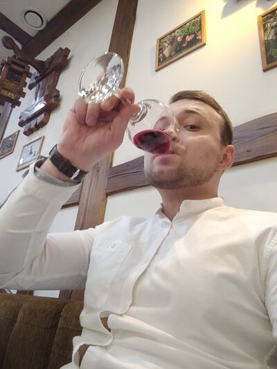  ,   Alex, 32 ,   ,   