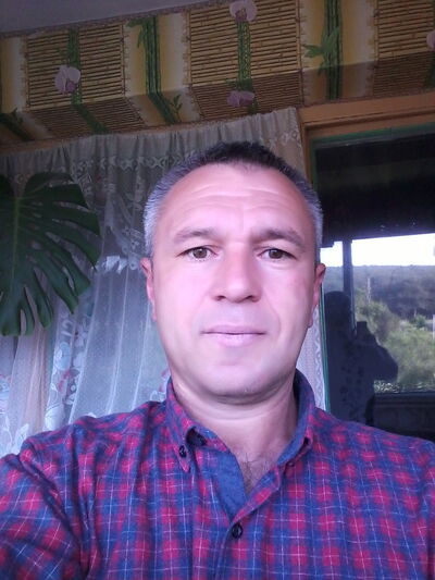 ,   Viktor, 52 ,   ,   , c 