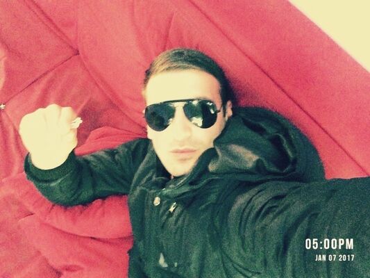  ,   Tornike, 36 ,  