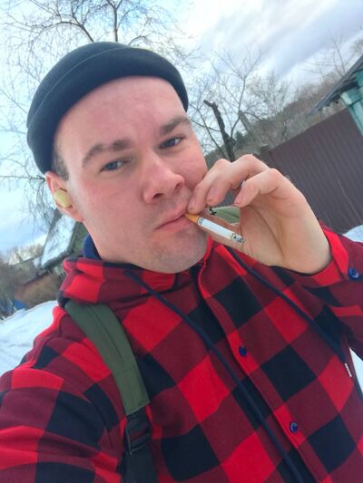  ,   Sasha, 26 ,   c 