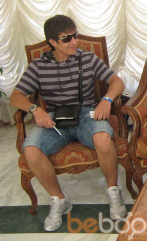  ,   Alex, 36 ,   