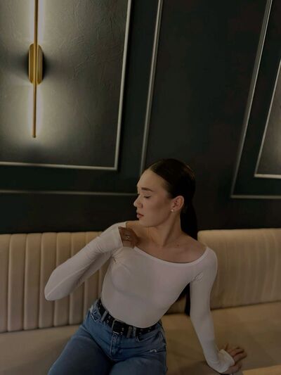  ,   Dani, 22 ,   ,   , c 