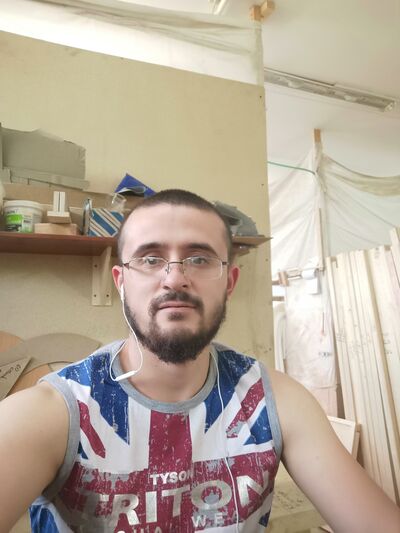  -,   Manu, 32 ,   ,   , 