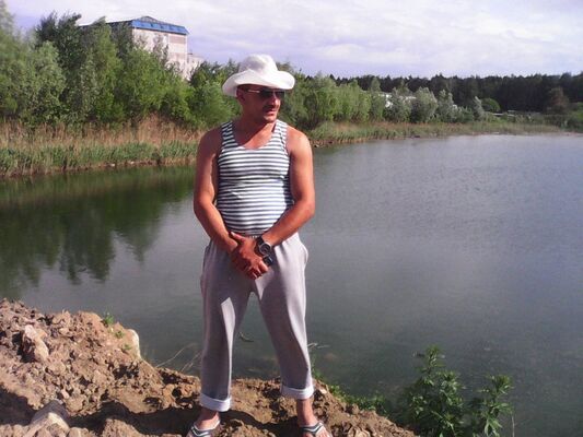  ,   Artur, 45 ,   ,   , c 