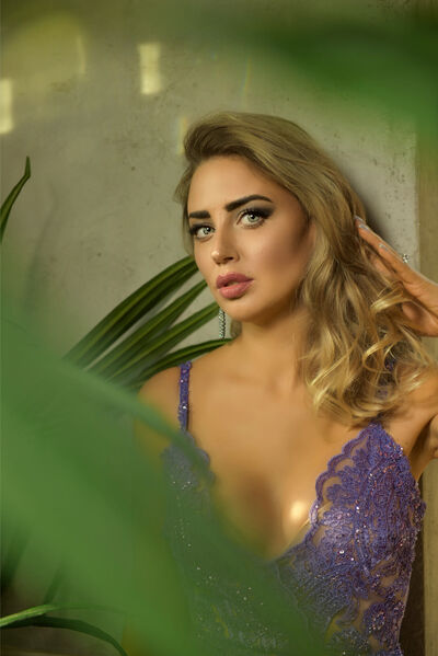  ,   Dasha, 37 ,   ,   