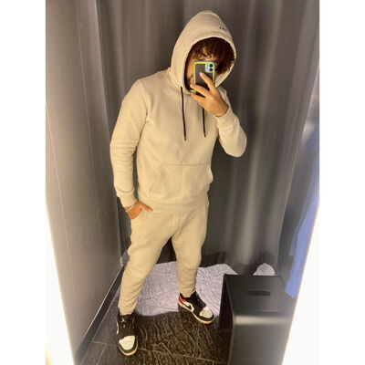  ,   Emad, 22 ,   ,   , c 