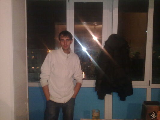  ,   Maxim, 33 ,   ,   , c 