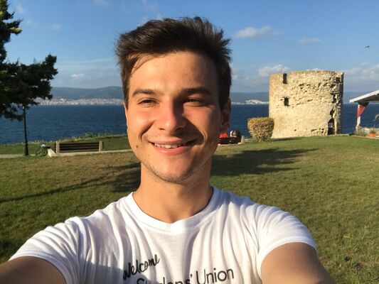  ,   Maxigen, 28 ,   