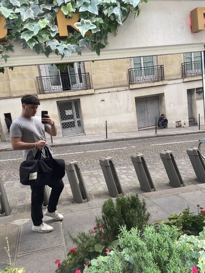  1er Arrondissement,   Alex, 24 ,   ,   