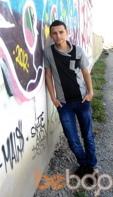  3092351  Maxim, 31 ,    -