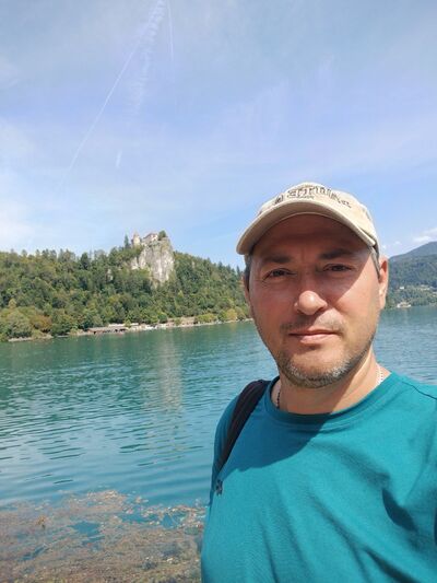  ,   Wienia, 42 ,   ,   , c 