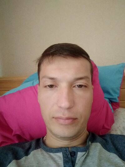  ,   Ruslan, 40 ,   