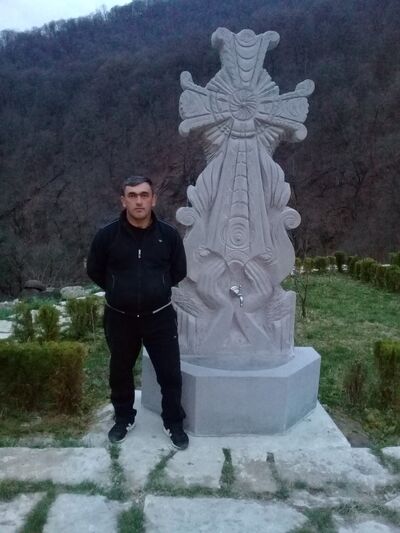  ,   Narek, 42 ,   ,   , c 