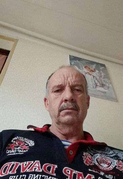  ,   Valery, 58 ,   ,   
