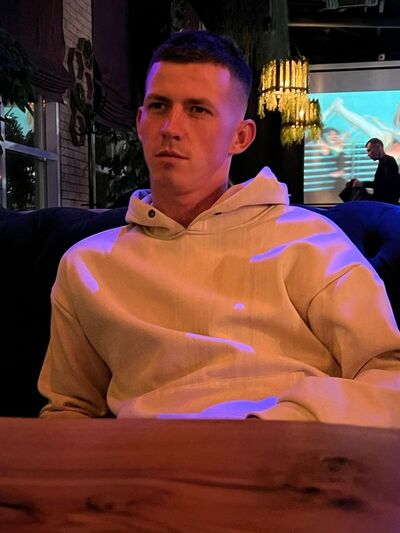  ,   Vladislav, 24 ,   ,   