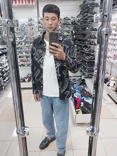  -,   Nomonjon, 30 ,   ,   