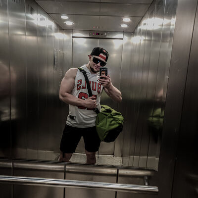  ,   Anton, 35 ,   ,   
