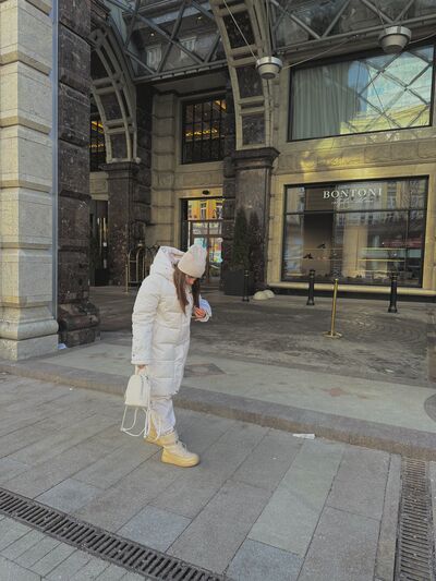  ,   Stefania, 20 ,   ,   , 