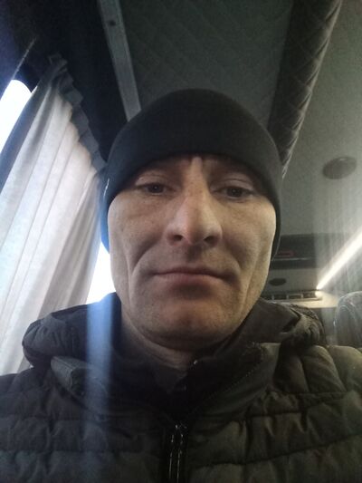  ,   Mihail, 39 ,   ,   