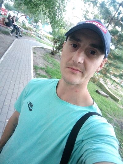  ,   Artist, 31 ,     , c , 
