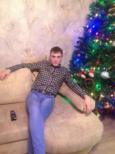  ,   Fella, 32 ,   ,   , c , 