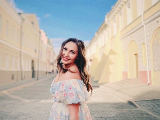  ,   Nina, 32 ,   ,   , c 