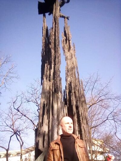  ,   Gennadiy, 45 ,  