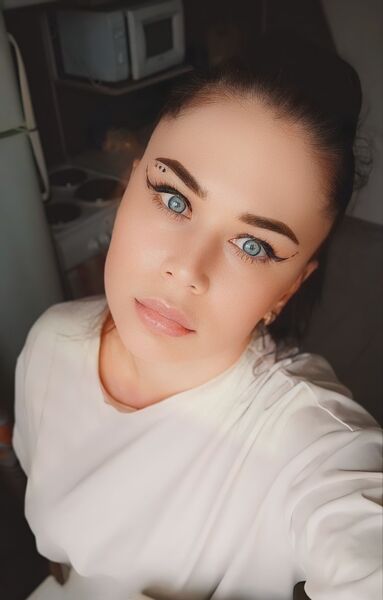  --,   Anna, 41 ,   