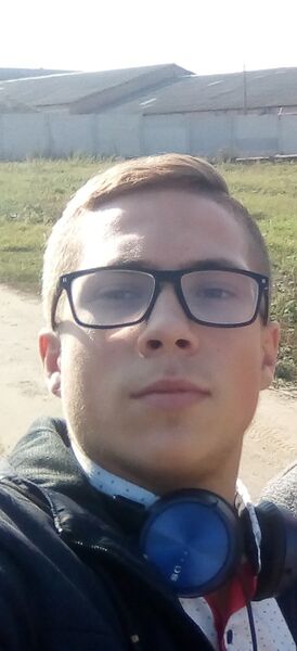  ,   Nikita, 26 ,   