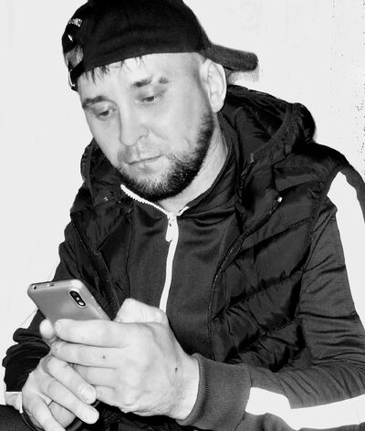  ,   Maxim, 39 ,   ,   , c 