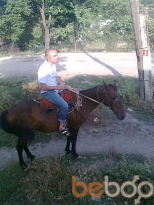  ,   Kamil, 39 ,   