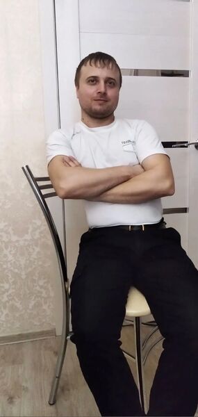  ,   Maxim, 34 ,   ,   , c , 