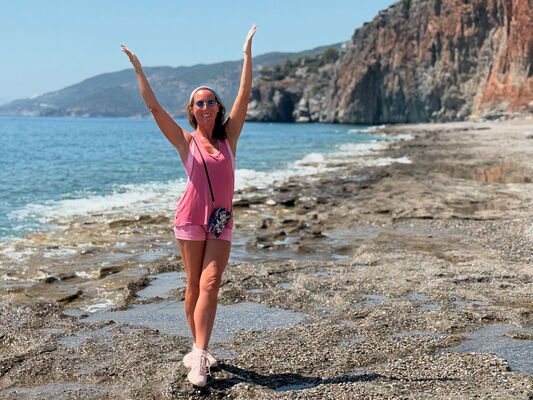  Limassol,   , 39 ,     , c 