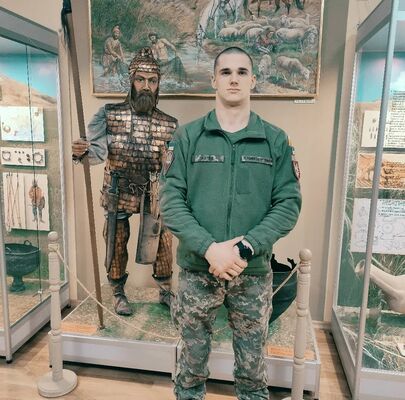  ,   Anton, 22 ,   ,   