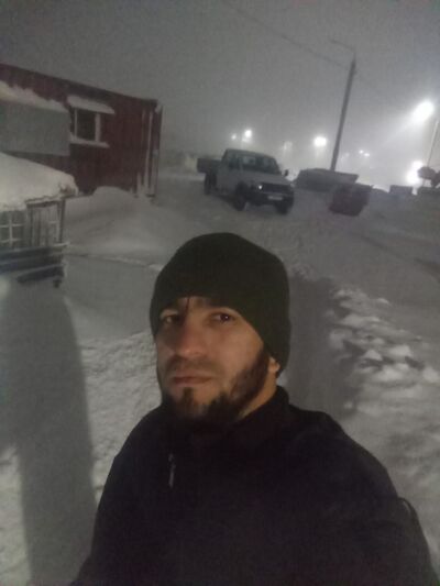  ,   Mujaxed, 32 ,   c 
