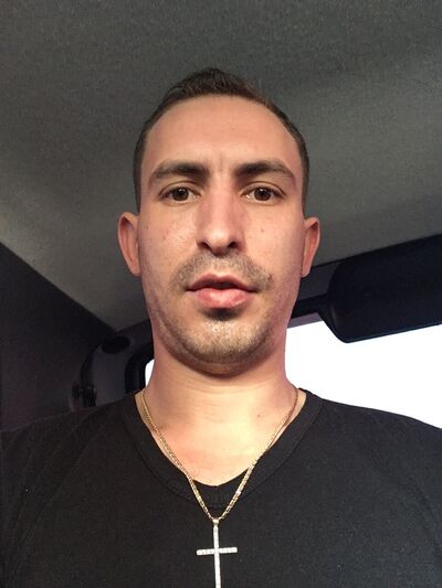  ,   Kalean, 35 ,  