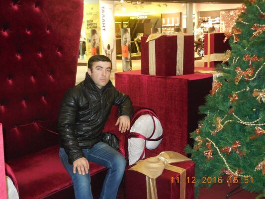  ,   Ali, 35 ,   