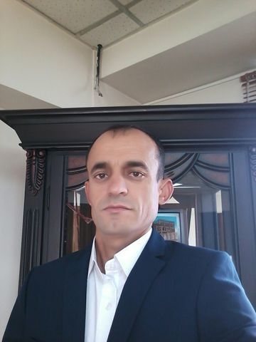  35155341  Karim, 46 ,    