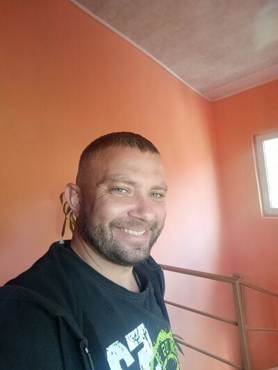  ,   Denis, 39 ,   ,   