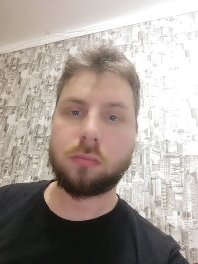  ,   Constantin, 32 ,   ,   
