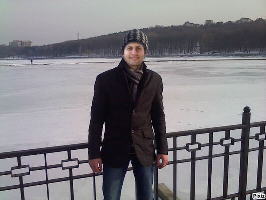  ,   Suren, 44 ,     , c 