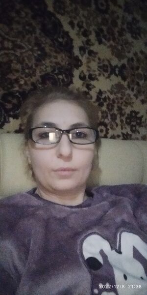  ,   Dana, 40 ,   ,   
