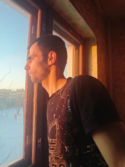  ,   Zhenya, 29 ,   ,   