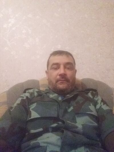  ,   Vahid, 43 ,   c 