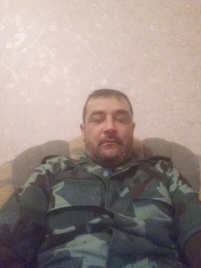  ,   Vahid, 41 ,   c 