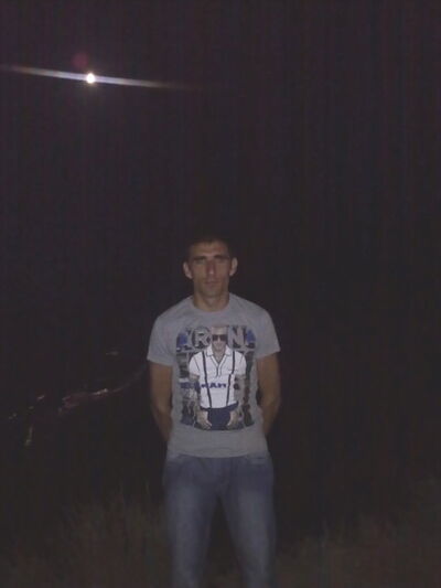  ,   Alex, 39 ,   