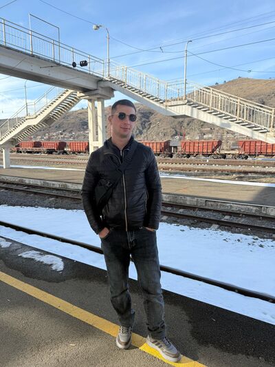  ,   Suren, 23 ,   ,   , c , 
