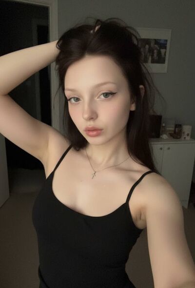  -,   Anyuta, 19 ,   ,   