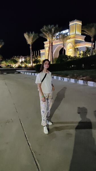  ,   Diana, 25 ,   