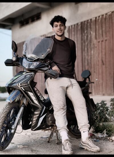  --,   Hassan, 21 ,   ,   